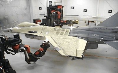 Advanced cable management lets robots depaint airplanes